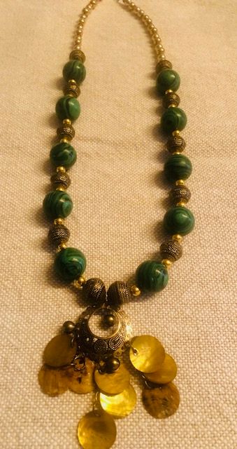 015111  Malachite Necklace w Shell & Metal Pendant - 1