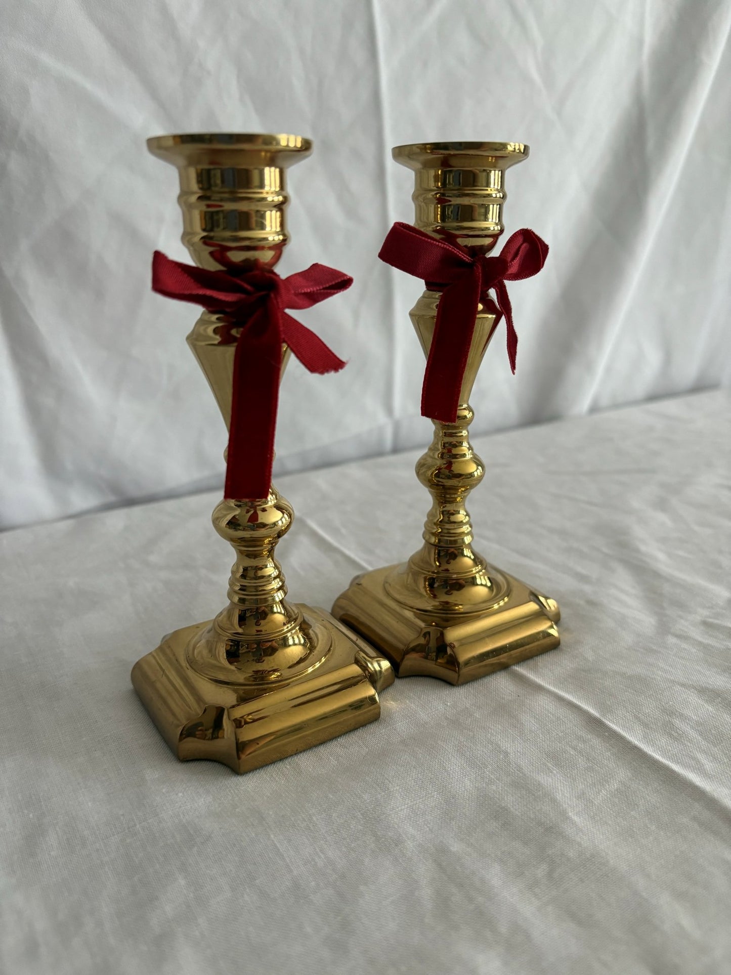 63fe71384f2da238419a4f9e_048074-tall-polished-candlesticks-4_1762824535722.jpg