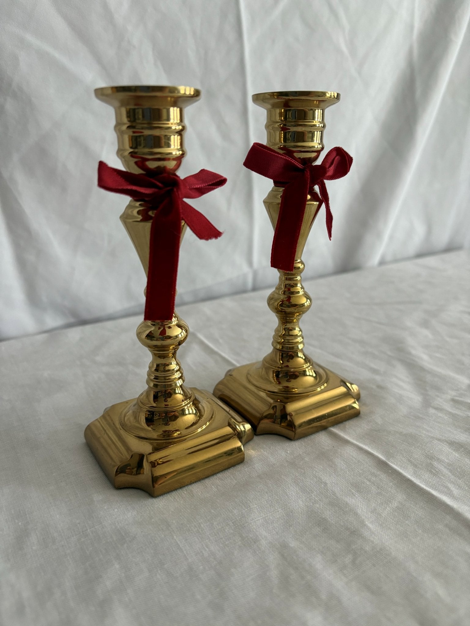 63fe71384f2da238419a4f9e_048074-tall-polished-candlesticks-4_1762824535722.jpg