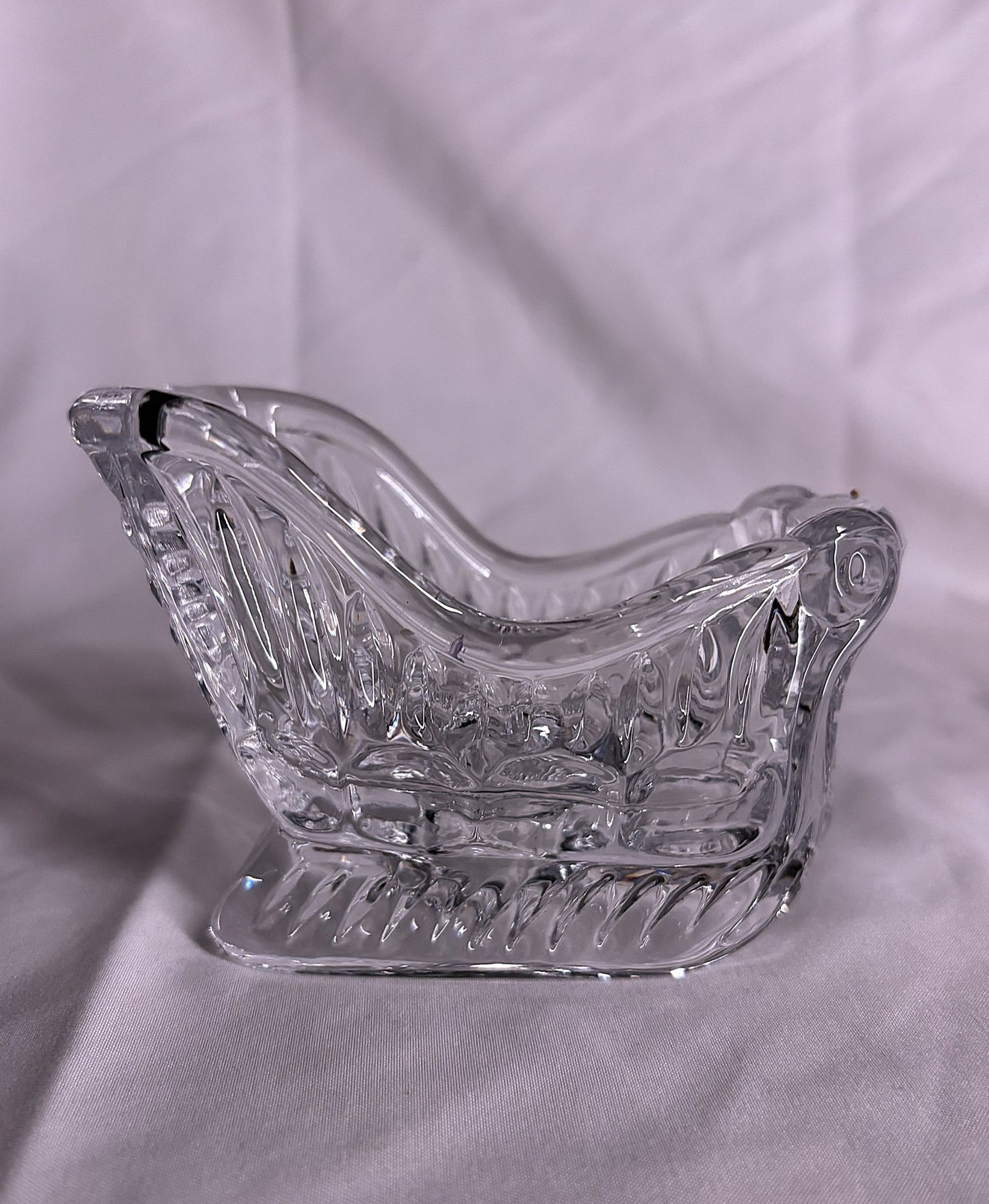 63fe71384f2da238419a4f9e_048081-crystal-sleigh-candle-holder-2_1762834780255.jpg