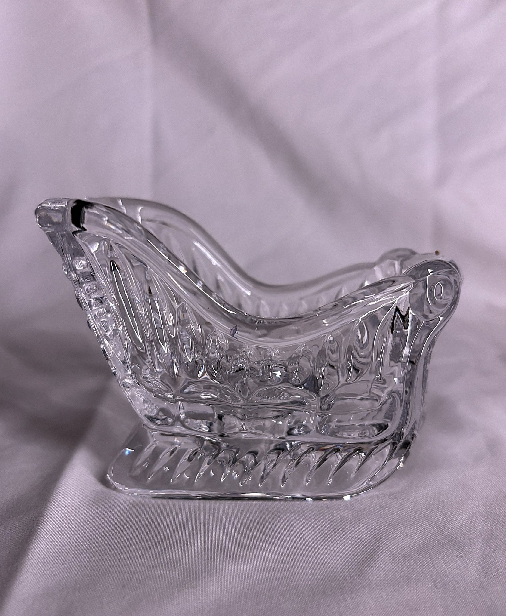 63fe71384f2da238419a4f9e_048081-crystal-sleigh-candle-holder-2_1762834780255.jpg