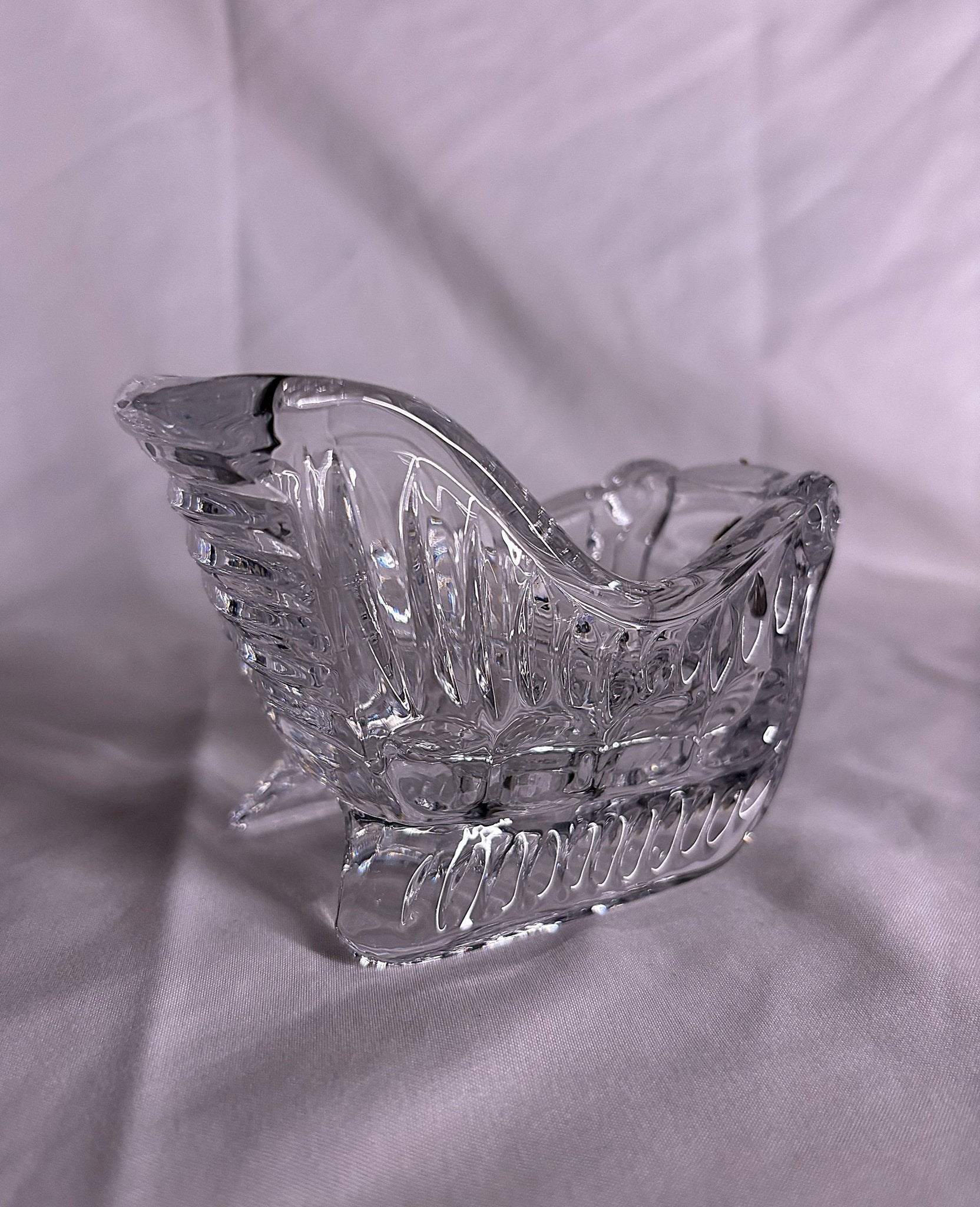 63fe71384f2da238419a4f9e_048081-crystal-sleigh-candle-holder-3_1762834780255.jpg