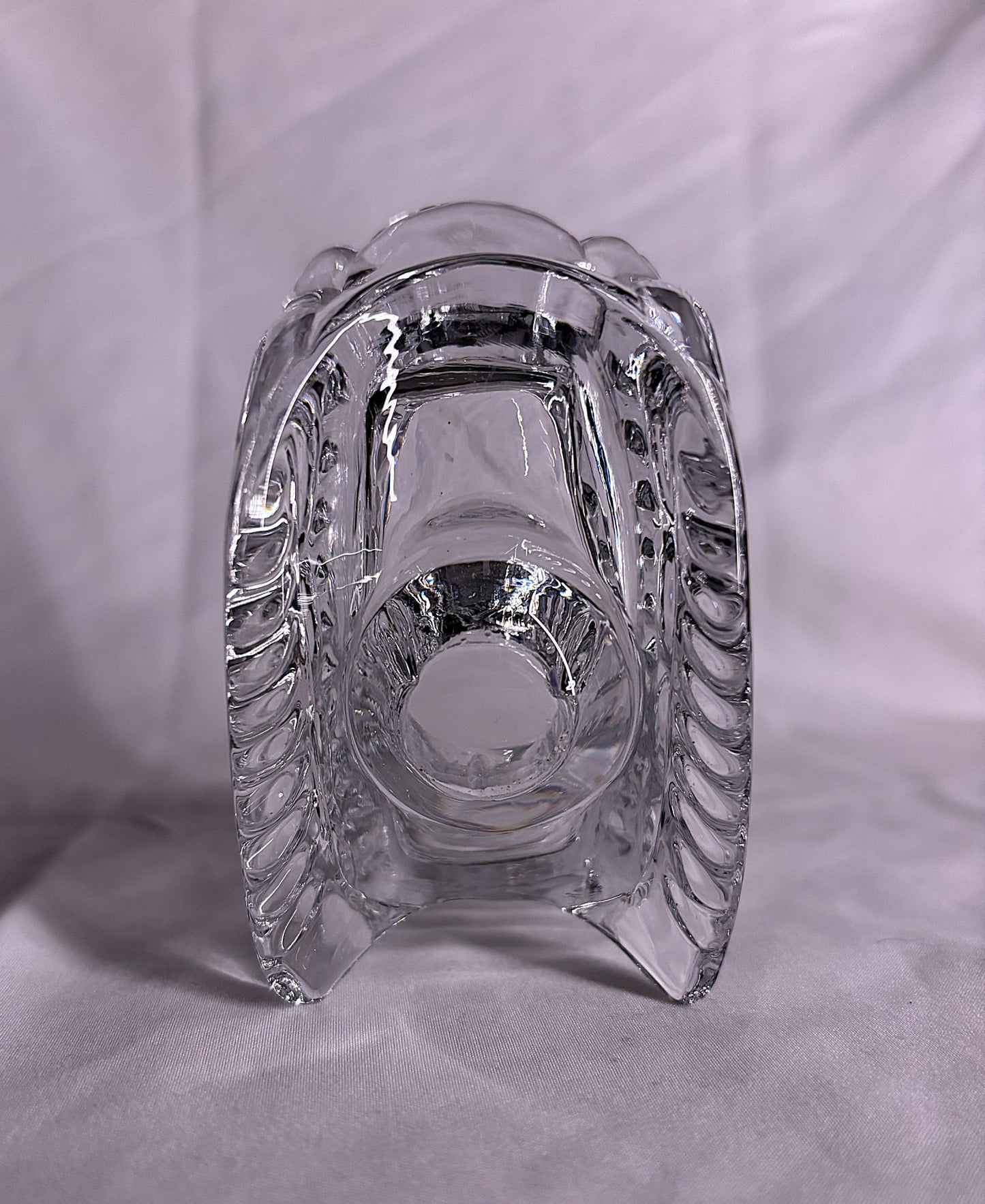63fe71384f2da238419a4f9e_048081-crystal-sleigh-candle-holder-6_1762834780256.jpg