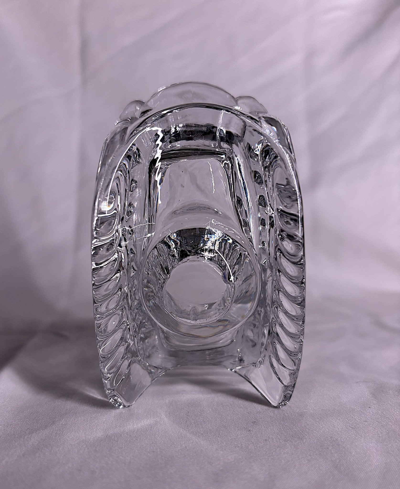 63fe71384f2da238419a4f9e_048081-crystal-sleigh-candle-holder-6_1762834780256.jpg