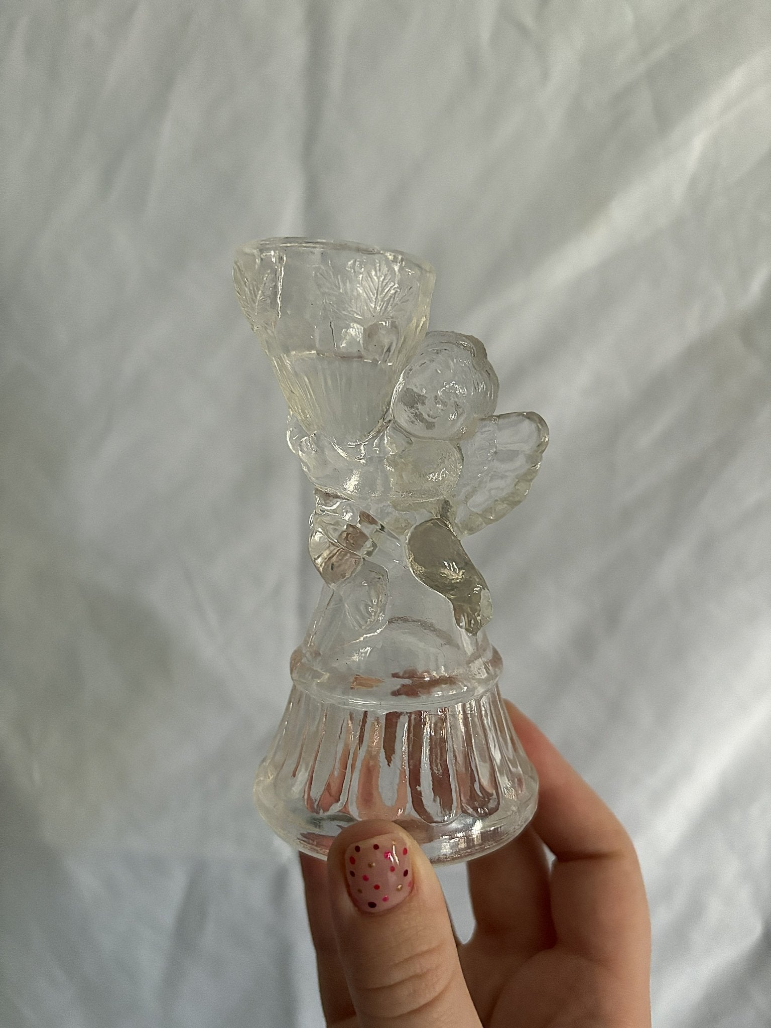 63fe71384f2da238419a4f9e_048083-glass-cherub-candle-holders-6_1763848170397.jpg