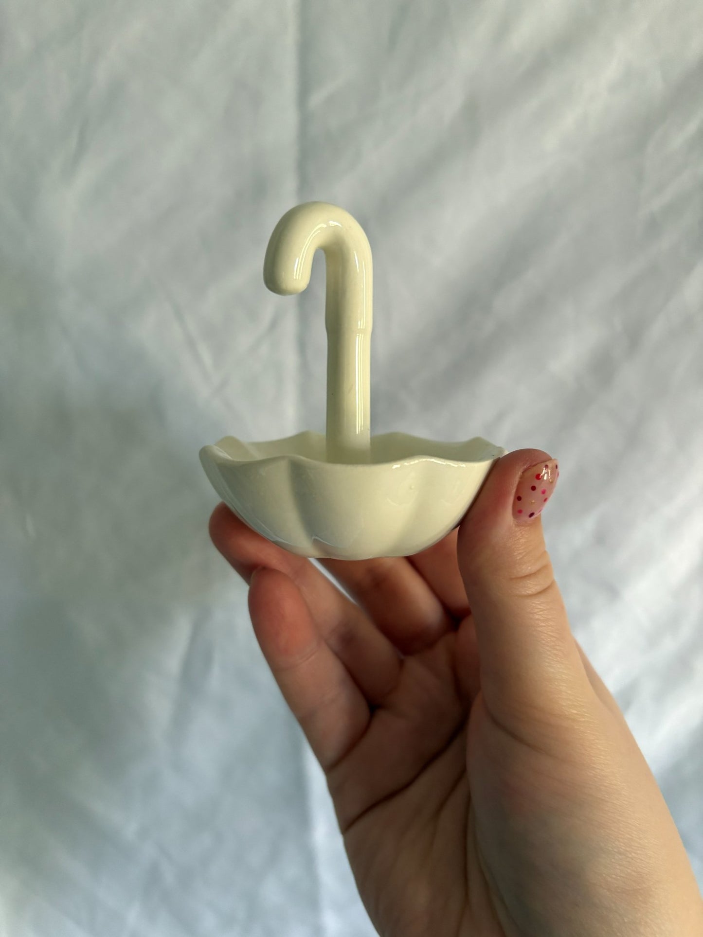 63fe71384f2da238419a4f9e_048086-umbrella-ring-holder-5_1763848686822.jpg