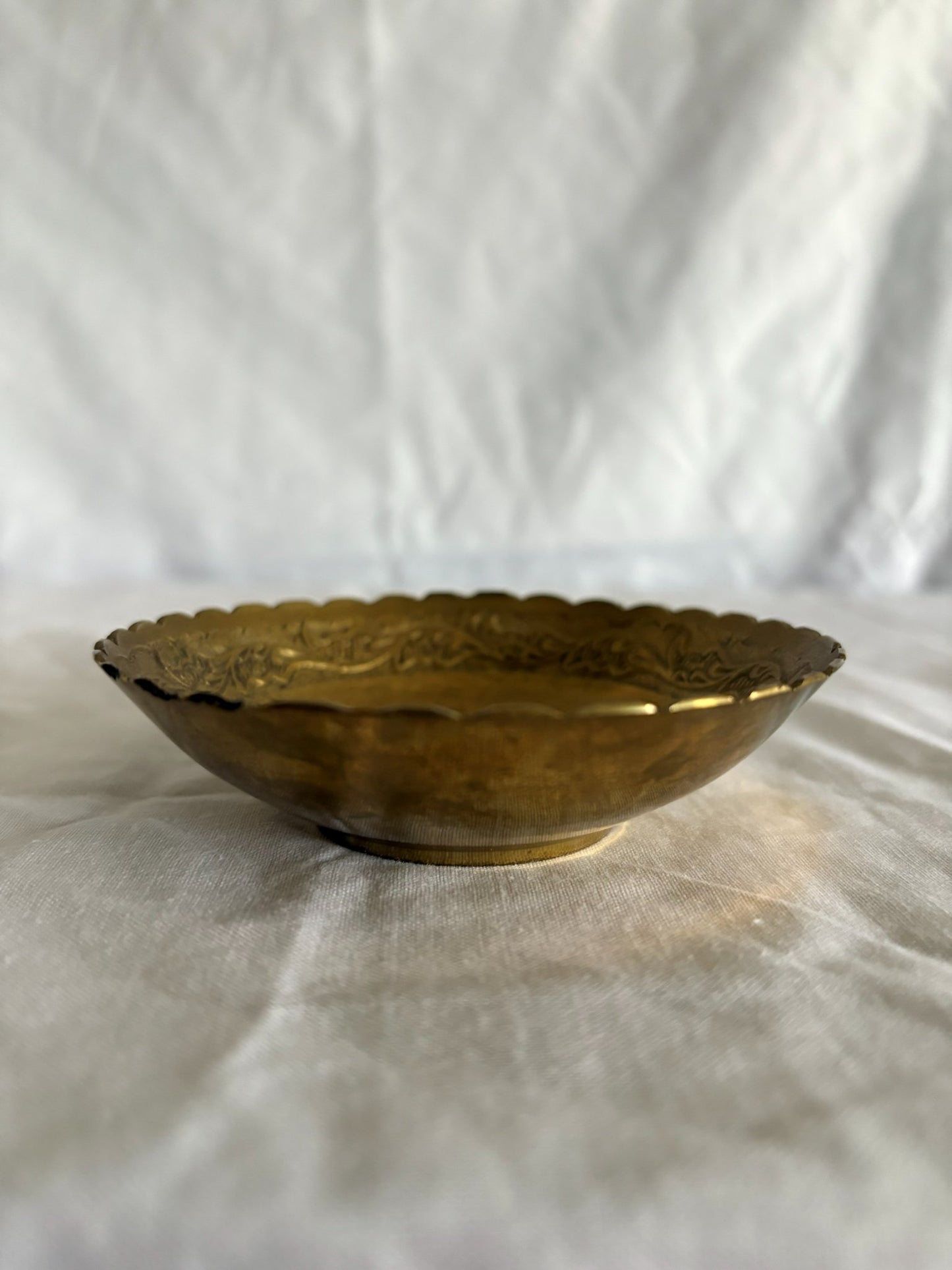63fe71384f2da238419a4f9e_048087-small-brass-bowl-5_1763848797441.jpg