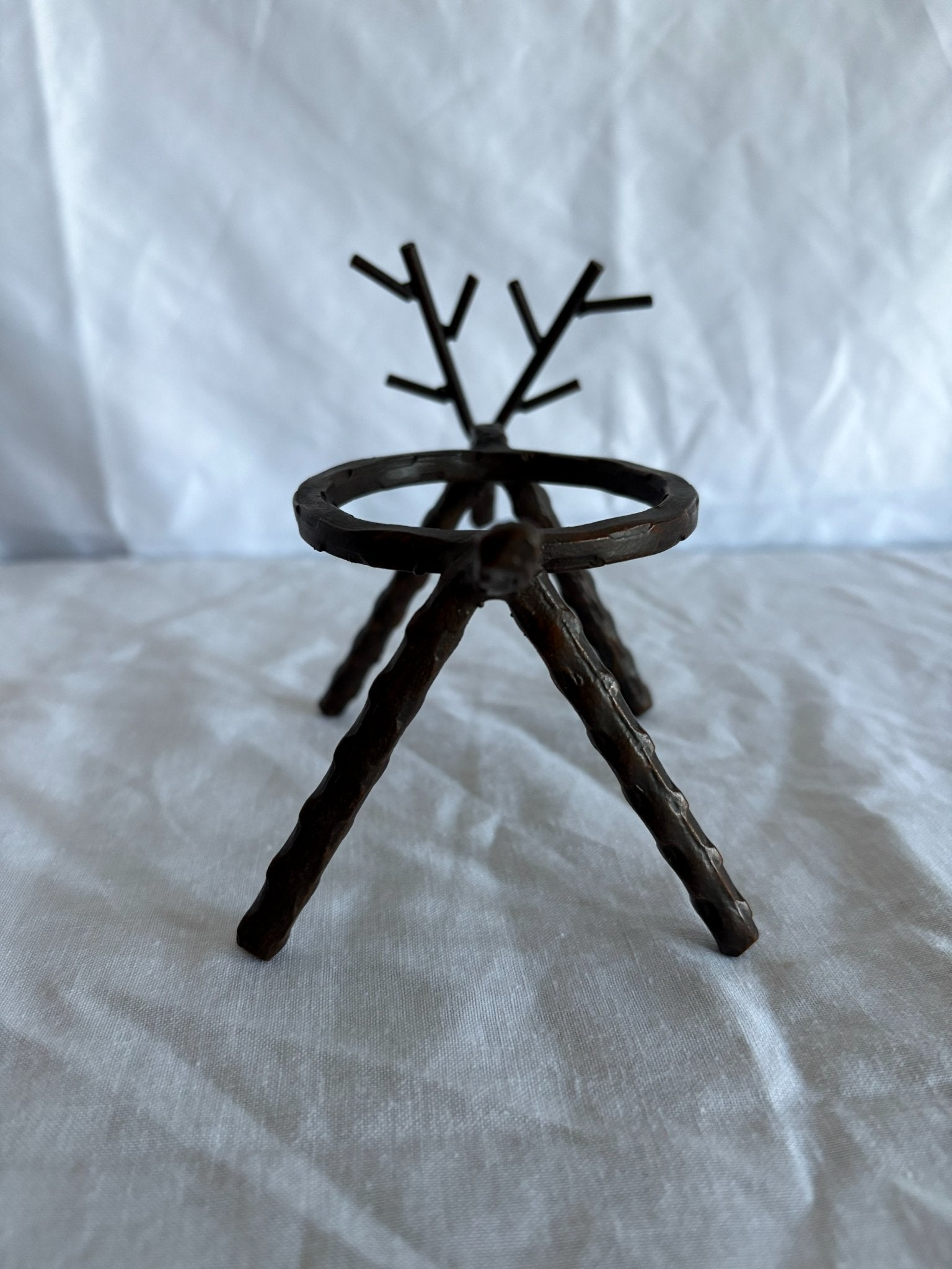 63fe71384f2da238419a4f9e_048091-wrought-iron-reindeer-4_1763933040999.jpg