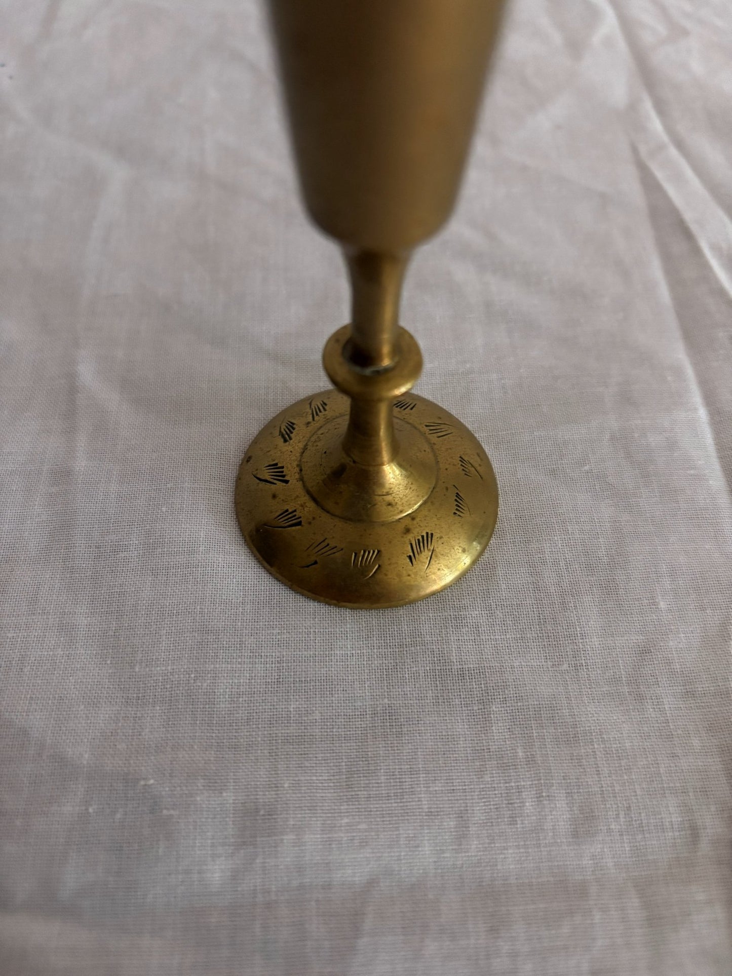 63fe71384f2da238419a4f9e_048103-brass-bud-vase-2_1767403120882.jpg