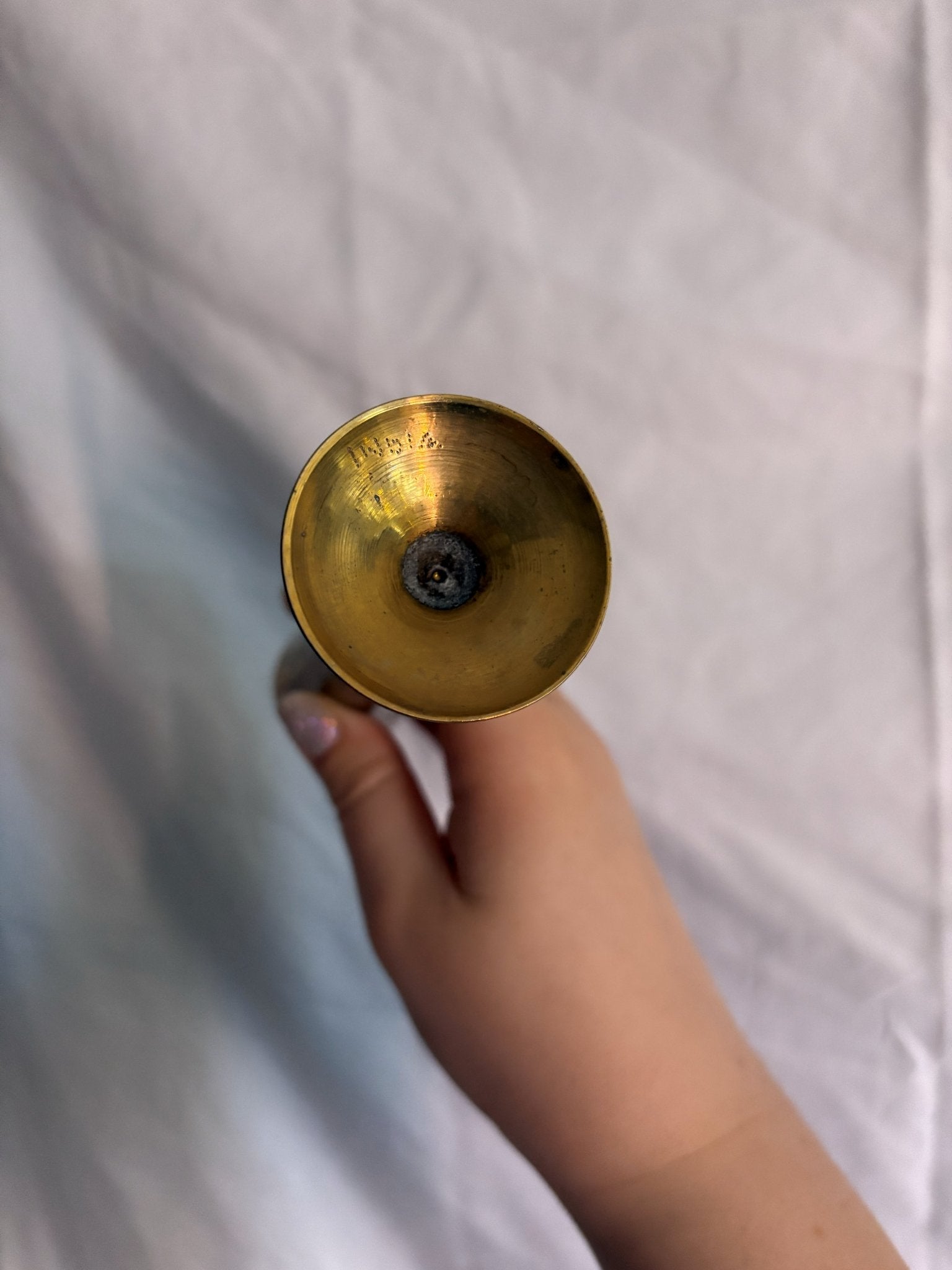 63fe71384f2da238419a4f9e_048103-brass-bud-vase-4_1767403120884.jpg