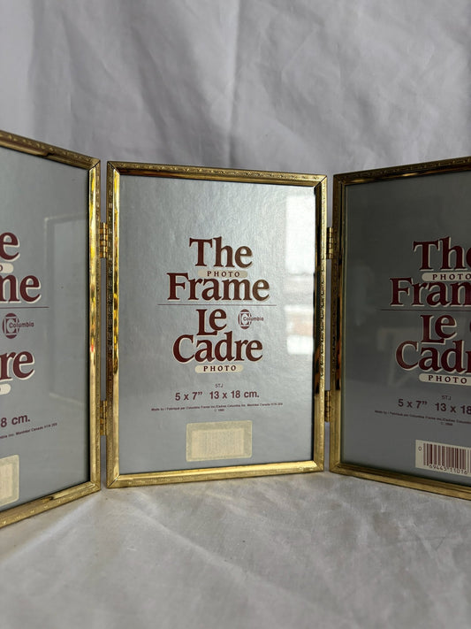 63fe71384f2da238419a4f9e_048105-brass-trifold-picture-frame-floral-1_1767403364619.jpg