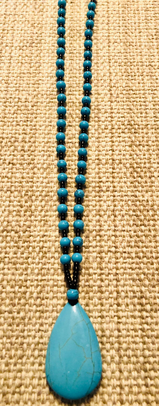 015213 Turquoise & Black Bead Necklace - 1