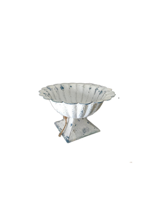 029676  Petite Pleated Compote/Distressed - 1