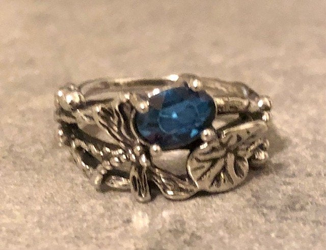 015208  Silver Lily Pad, Dragonfly, Blue Stone Ring - 1