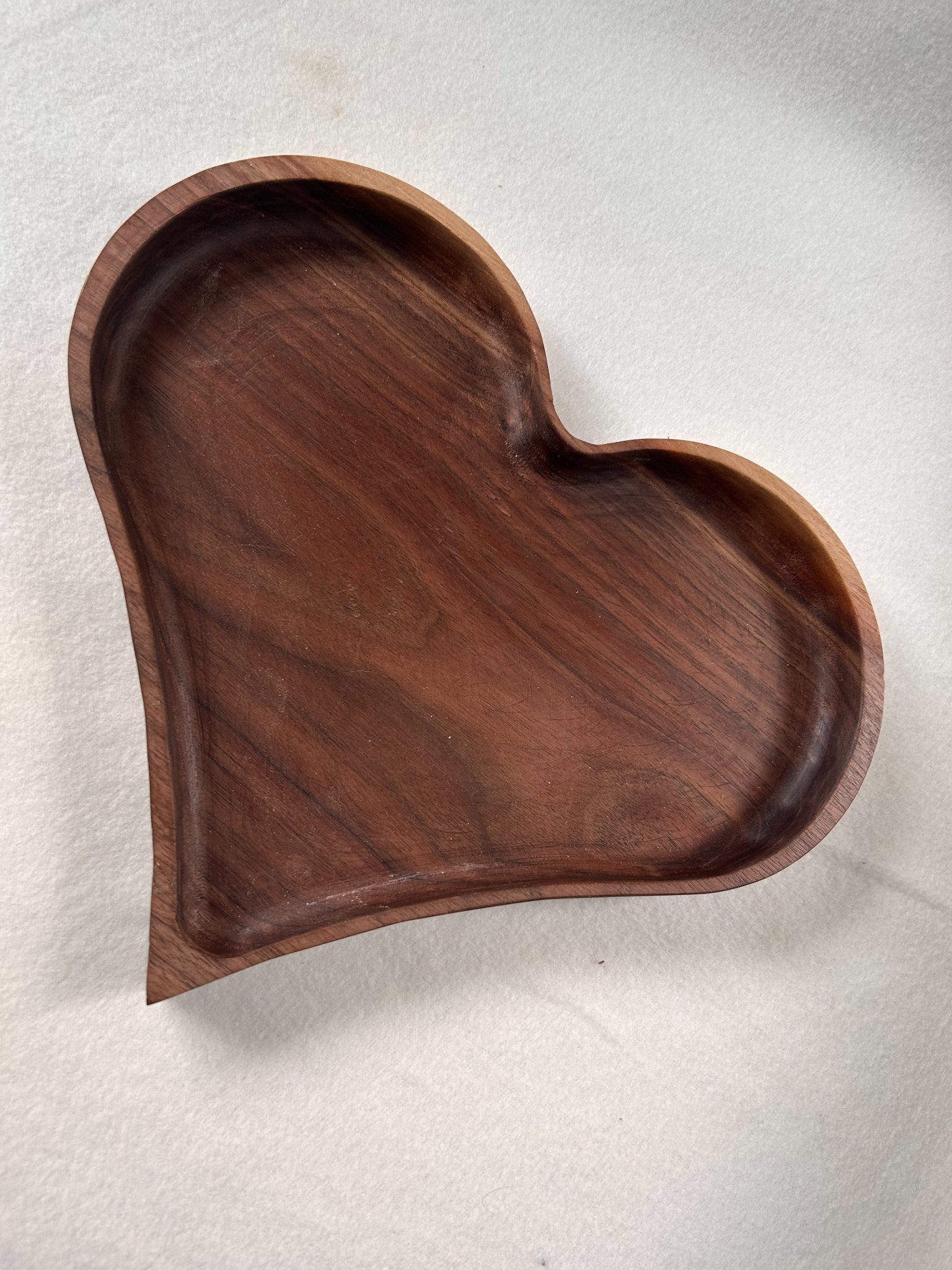 080322 Walnut Heart Tray 10 inch - 1