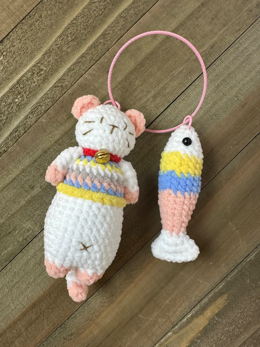109012-Skinny cat with fish - 1