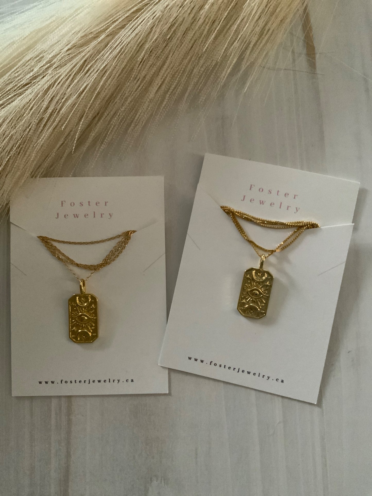 076039 Moon and eye necklace - 1