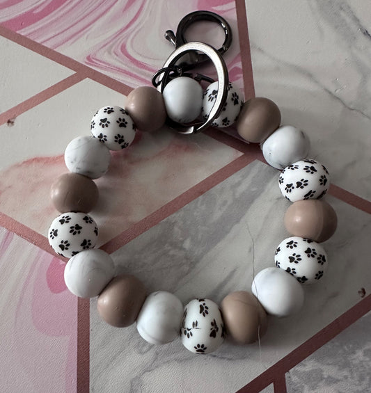 076055 paws wristlet - 1