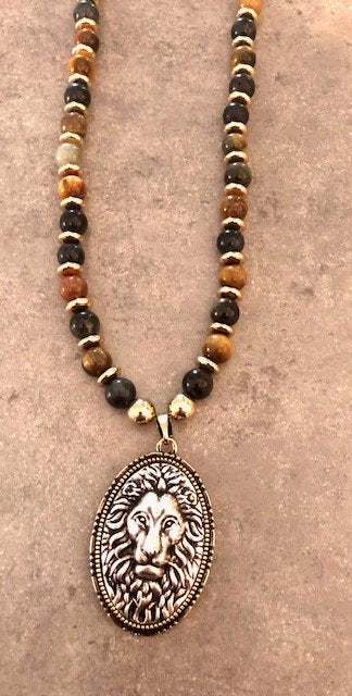 015054  Dark Tiger Eye Bead Necklace w Lions Head Pendant