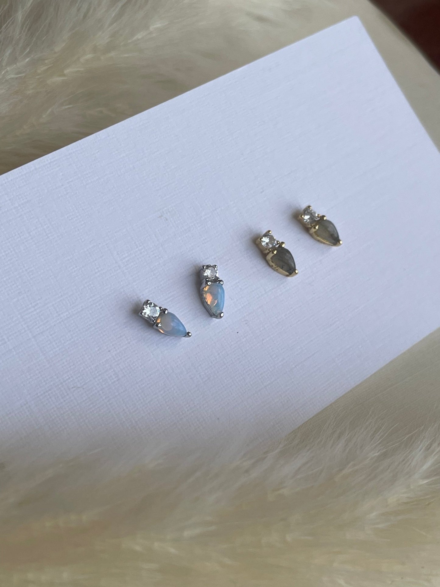 003009 - Gemstone Sparkle Studs
