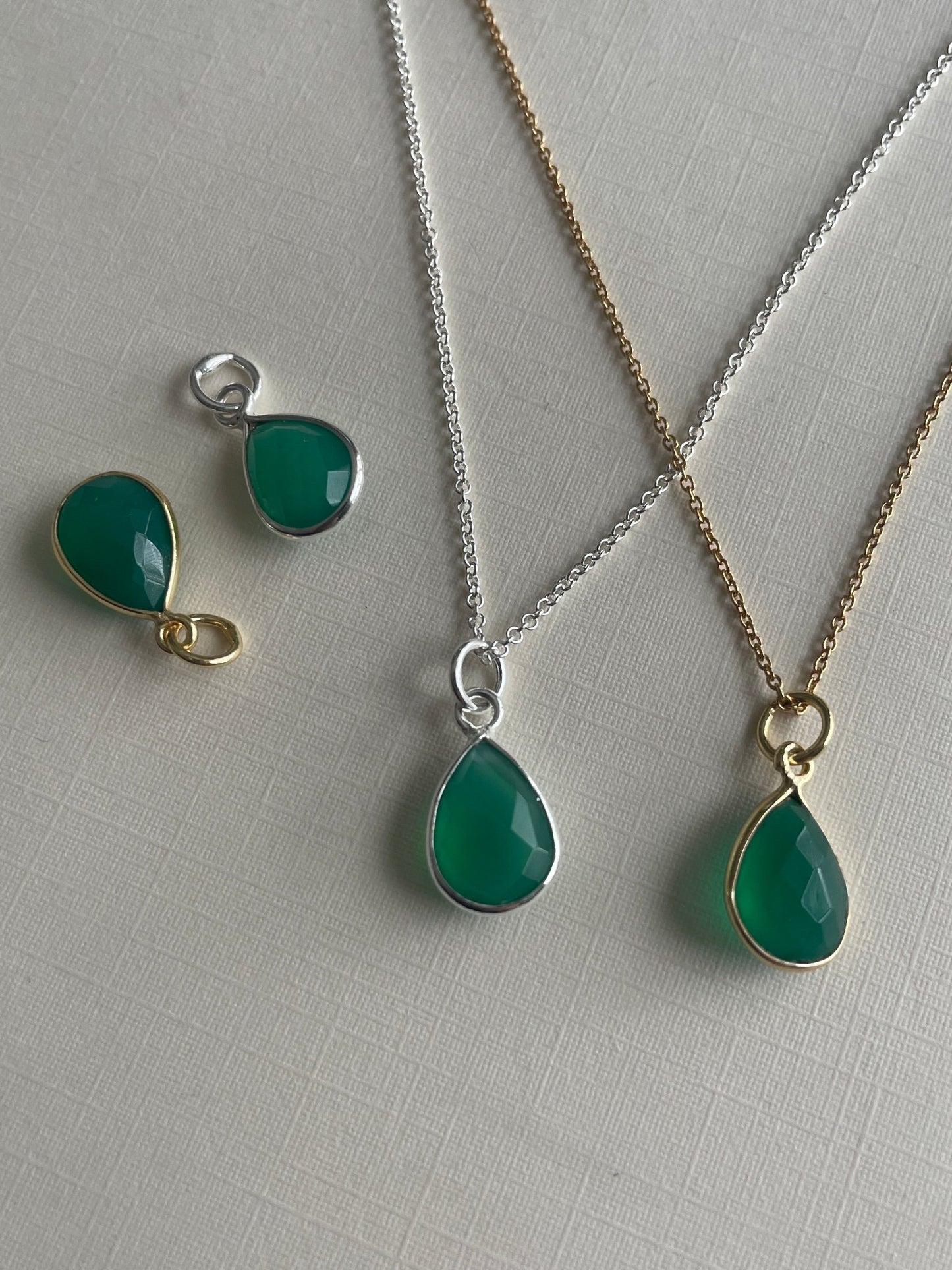 003016 - Assorted Teardrop Pendant Silver