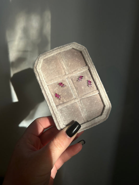003019 Monochromatic Rose Studs