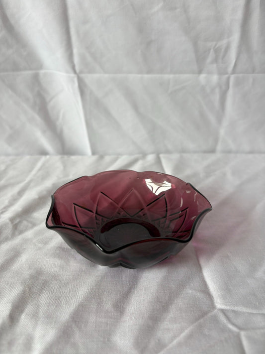 63fe71384f2da238419a4f9e_amethyst-berry-bowl-1_1750617183376.jpg