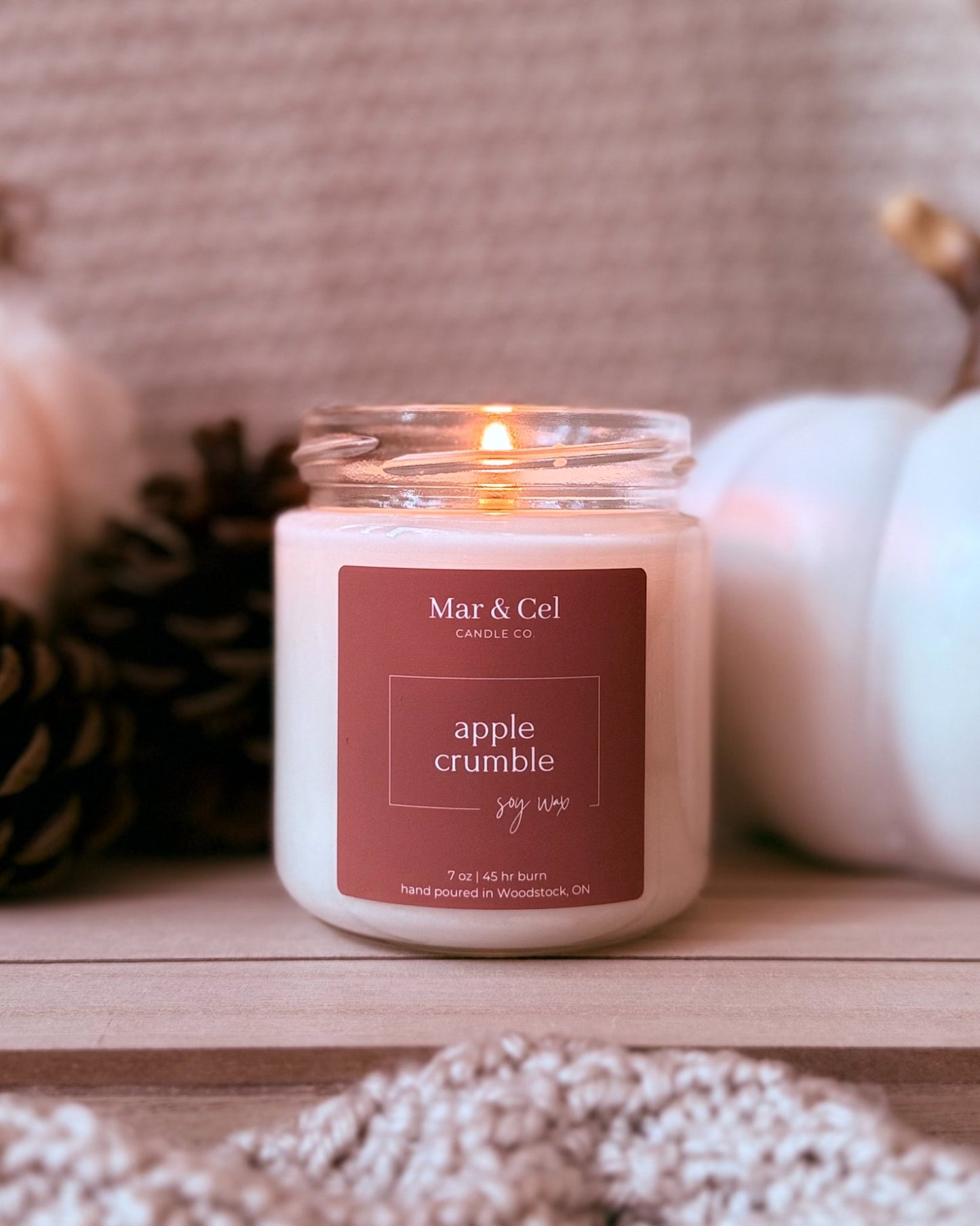 63fe71384f2da238419a4f9e_apple-crumble-candle-pp_1756726393959.jpeg