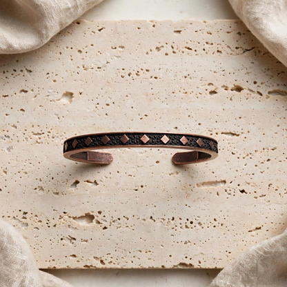 63fe71384f2da238419a4f9e_bracelet3-product_1790091950726.png