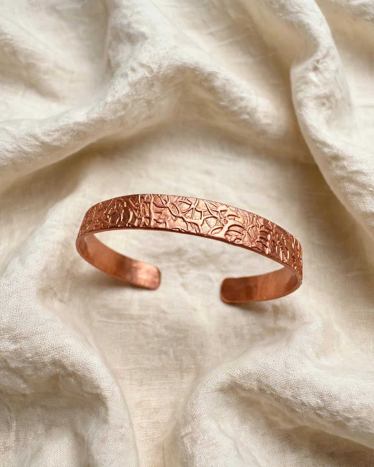 63fe71384f2da238419a4f9e_cuff-floral-copper-hq_1789005126704.jpeg