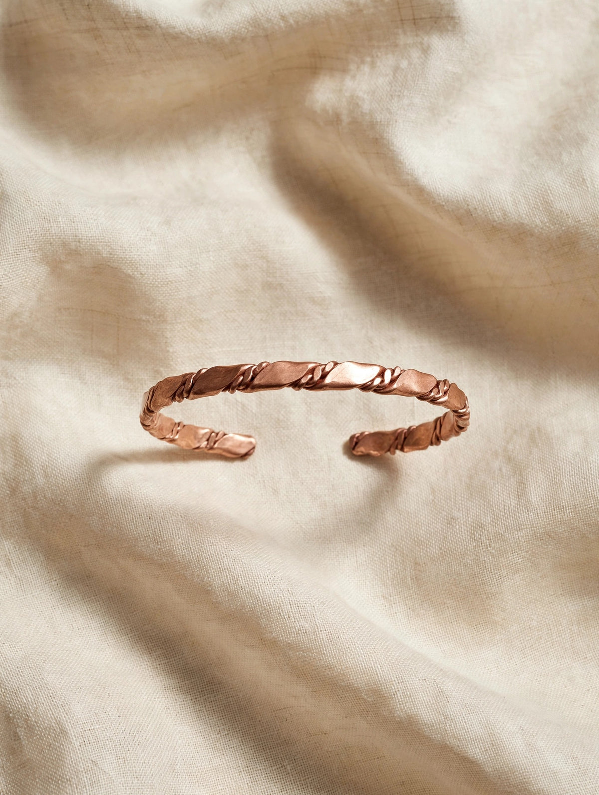 63fe71384f2da238419a4f9e_cuff-twisted-copper-hq_1789005126703.jpeg