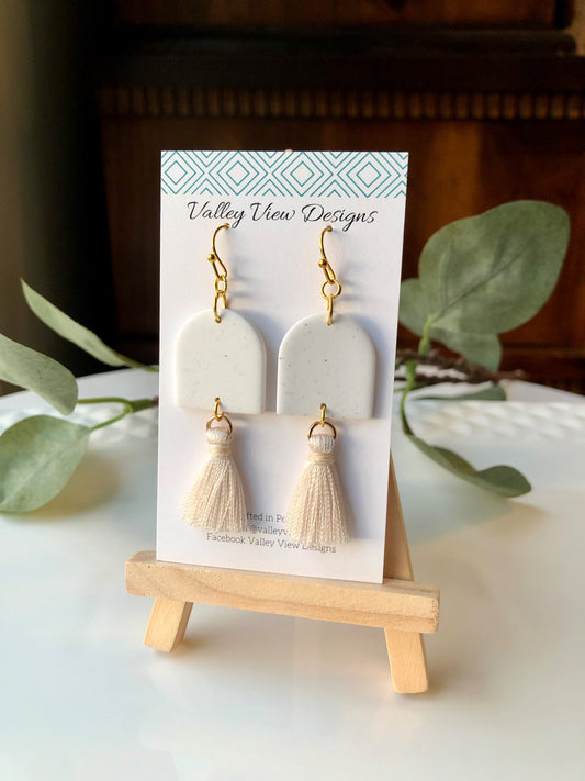 041066 Aria Dangle Earrings