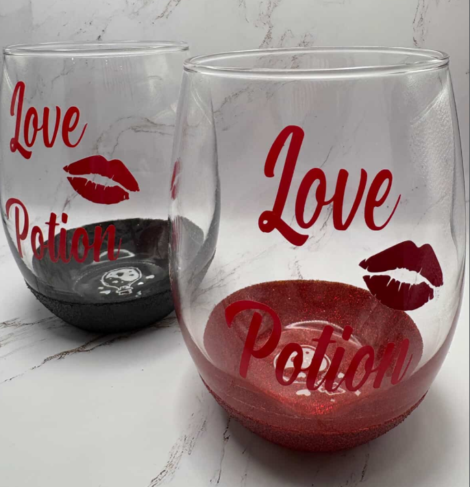 63fe71384f2da238419a4f9e_wineglasseslovepotion_1768097142933.png