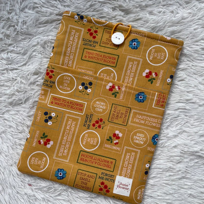 065001  Book Sleeves