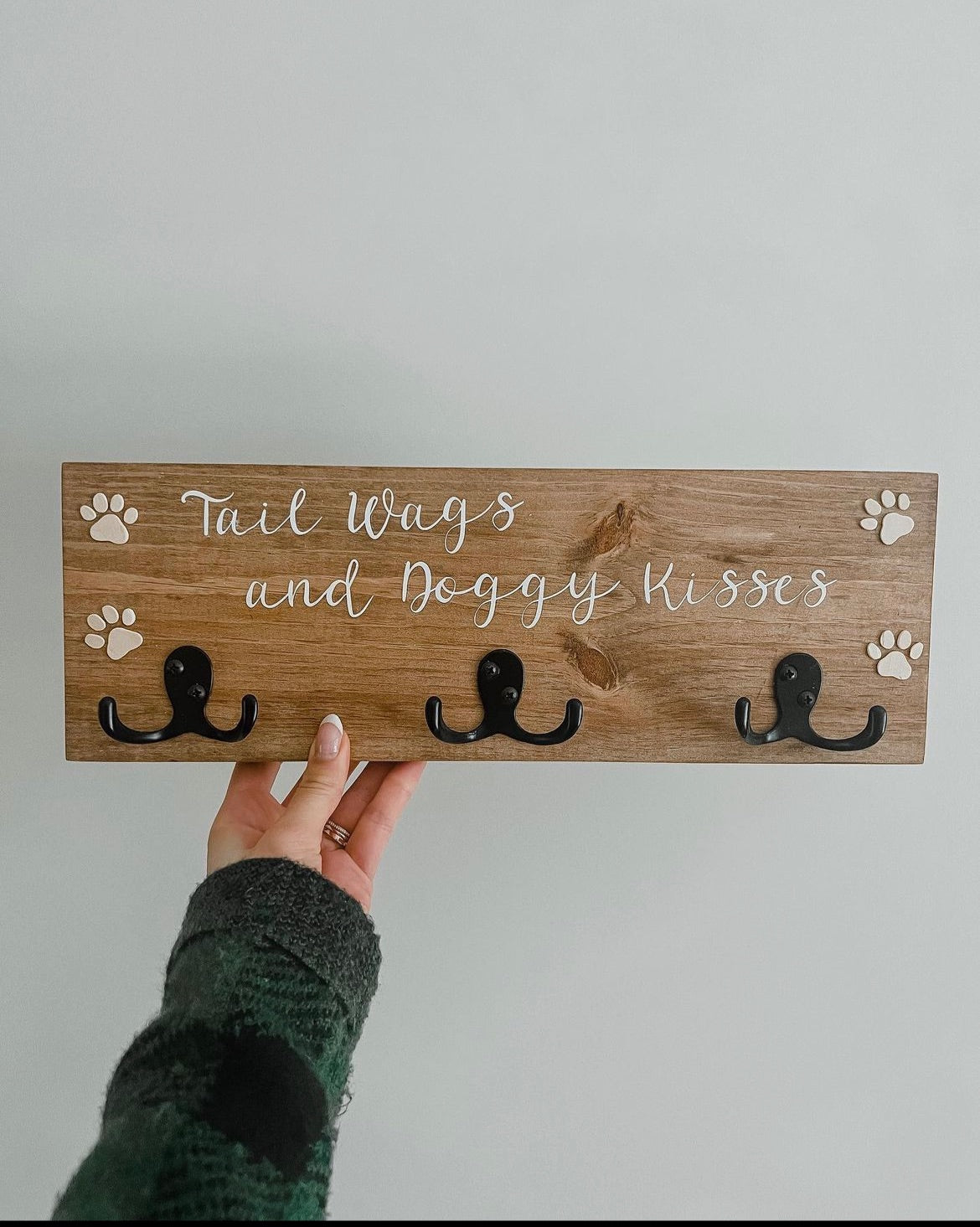 030-002 - Pet Accessory Hanger - 1