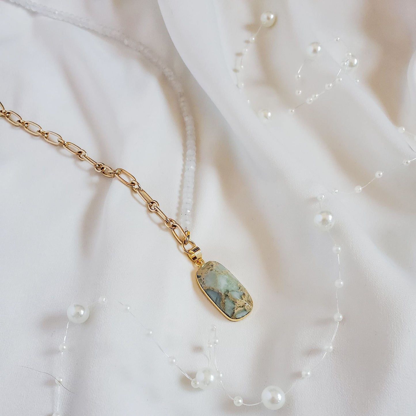 018-012- white jade, impression jasper necklace - 1