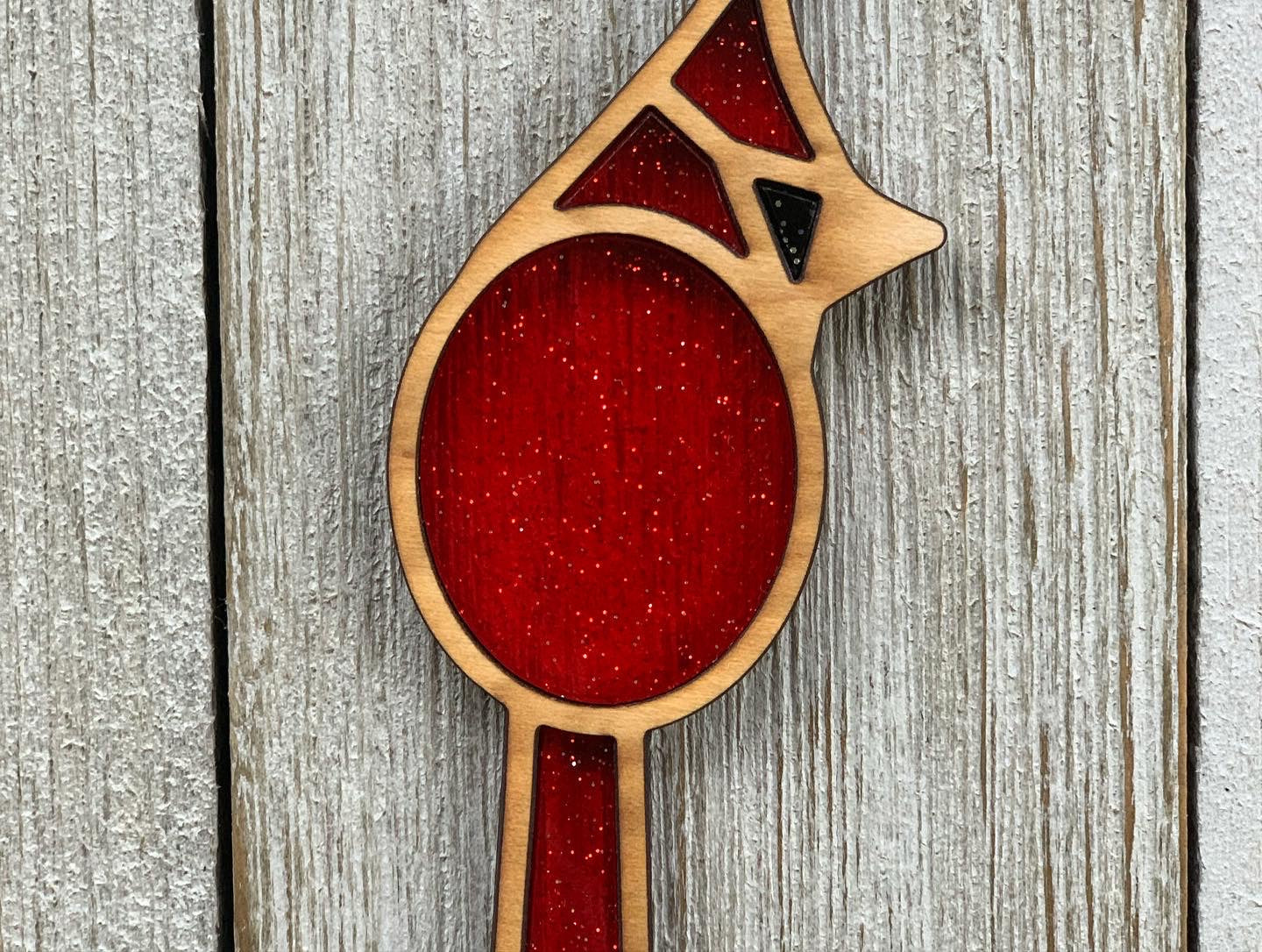 057-032 Cardinal suncatcher - 1