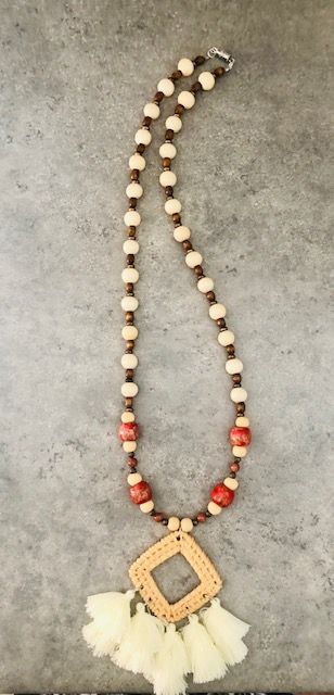 015-015 Boho Tassel & Wood Necklace - 1